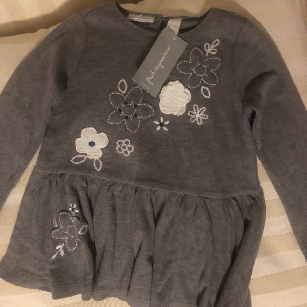 Casual grey top. Baby girls kids